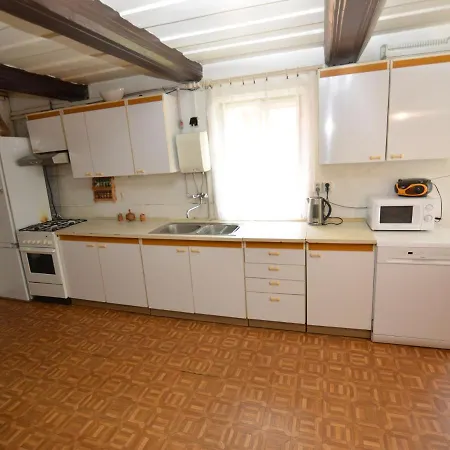 Detached Holiday Home With 5 Bedrooms And Billiards In Northern Bohemia *