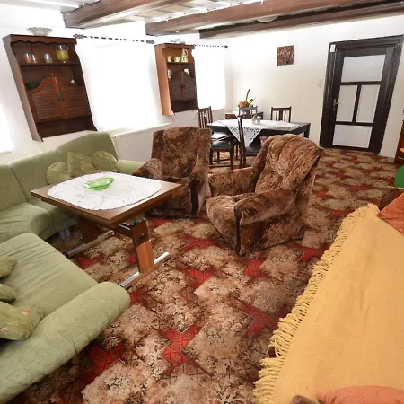 Detached Holiday Home With 5 Bedrooms And Billiards In Northern Bohemia *