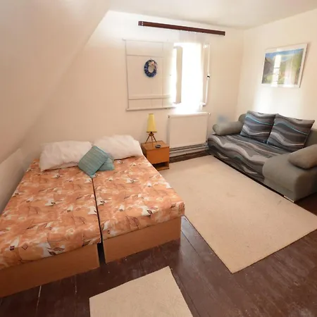 Detached Holiday Home With 5 Bedrooms And Billiards In Northern Bohemia *