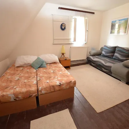 Nyaraló Detached Holiday Home With 5 Bedrooms And Billiards In Northern Bohemia *