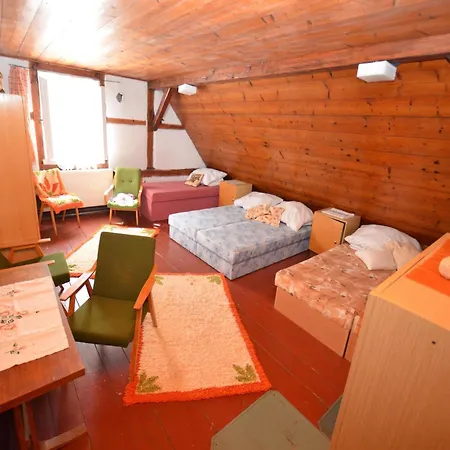 Detached Holiday Home With 5 Bedrooms And Billiards In Northern Bohemia Nyaraló Krásná Lípa