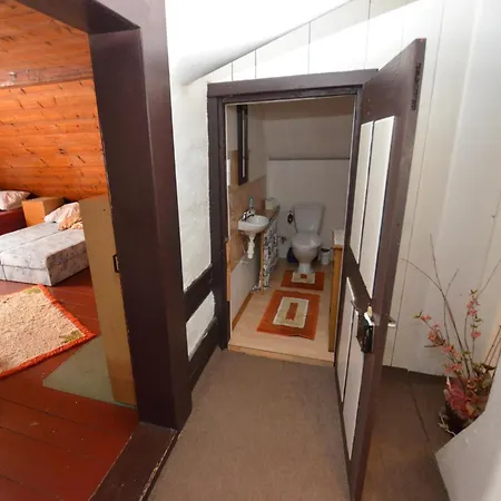 Detached Holiday Home With 5 Bedrooms And Billiards In Northern Bohemia * Krásná Lípa