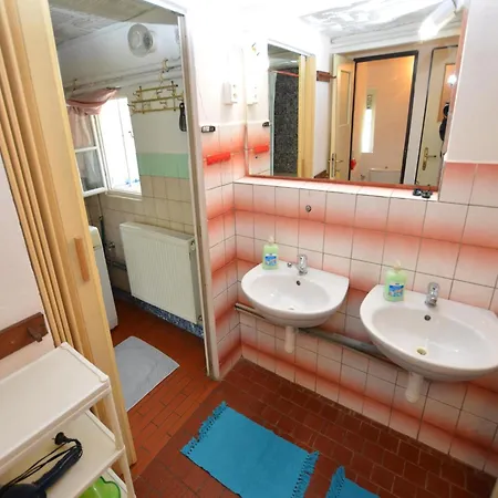 Detached Holiday Home With 5 Bedrooms And Billiards In Northern Bohemia * Krásná Lípa